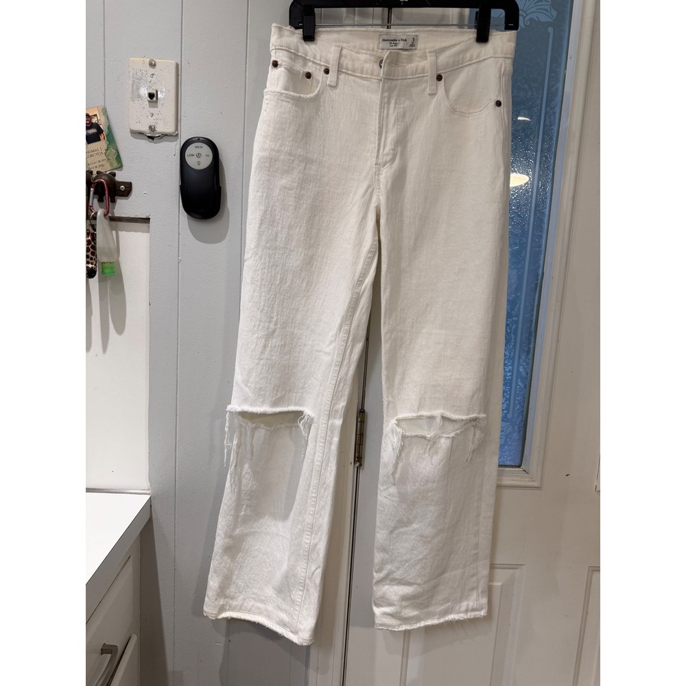 Abercrombie & Fitch Curve Love The Baggy Low Rise Distressed White Jeans 25 0L